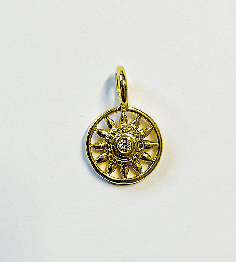 Charms Sun Zirconi*