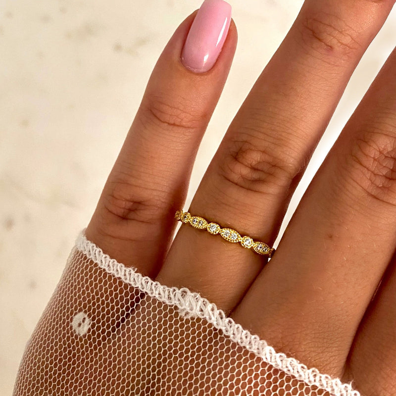 Dainty Ring - Jewelryqueen.de